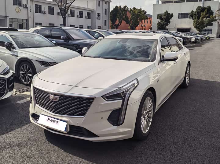 Фото 2 - Cadillac CT6