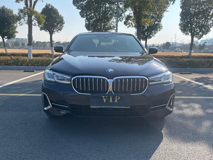 Фото 2 - BMW 5 Series