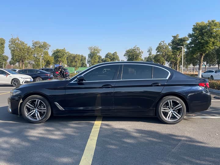 Фото 6 - BMW 5 Series