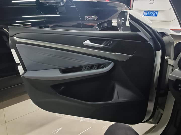 Фото 7 - Volkswagen Lamando L