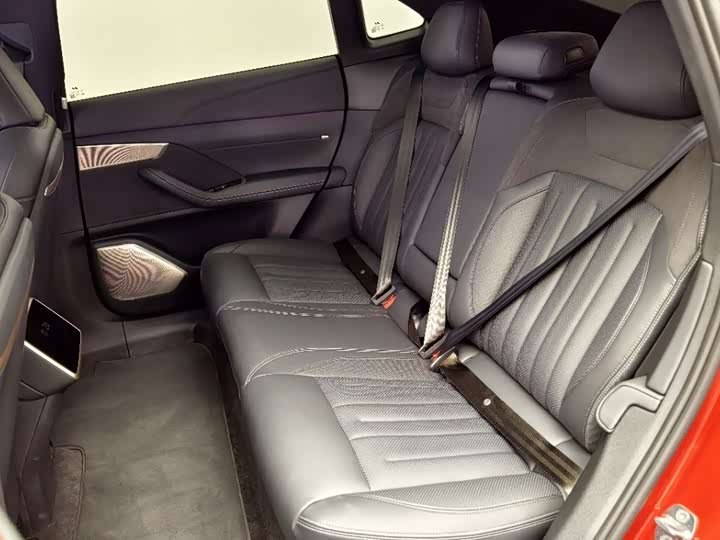 Фото 8 - Nio Onvo L60