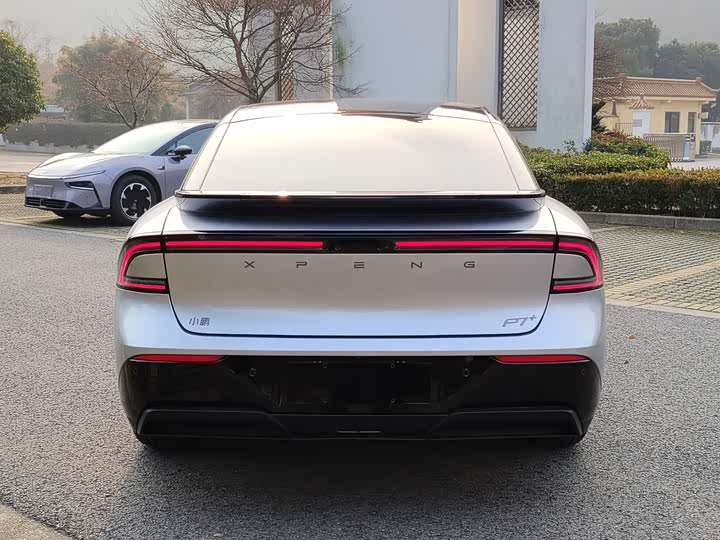 Фото 6 - XPeng F57