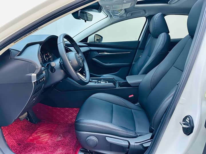 Фото 5 - Mazda 3 (Axela)