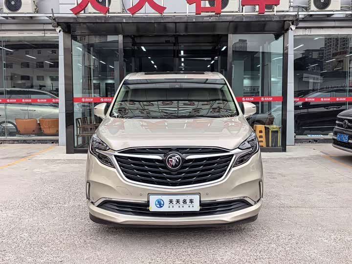 Фото 2 - Buick GL8 ES