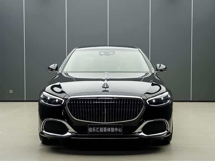 Фото 3 - Mercedes-Benz Maybach S-Class