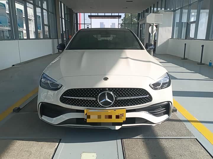 Фото 1 - Mercedes-Benz C-Class