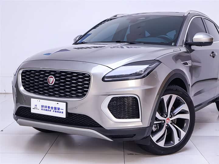 Фото 3 - Jaguar E-Pace