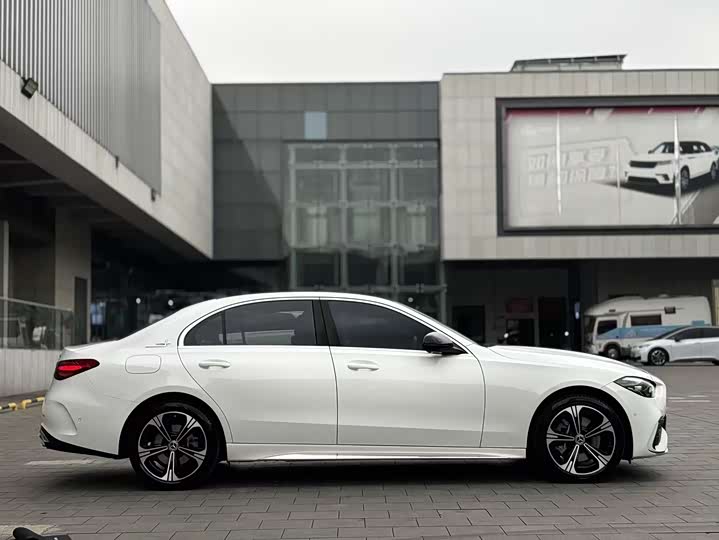 Фото 8 - Mercedes-Benz C-Class