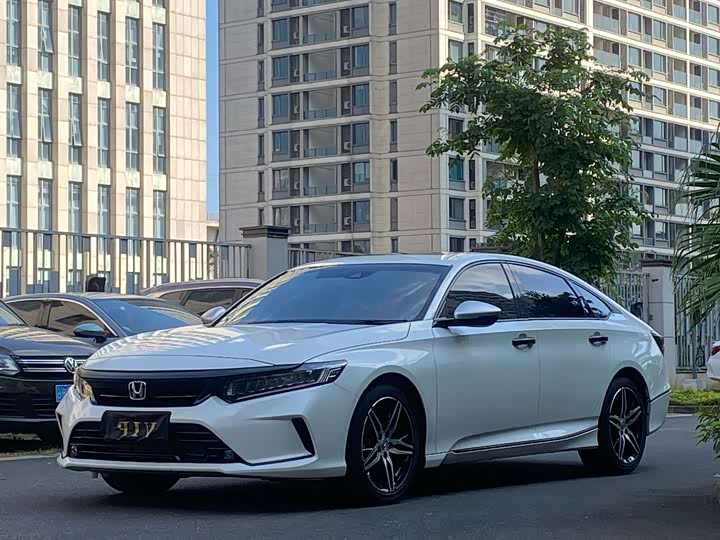 Фото 1 - Honda Inspire