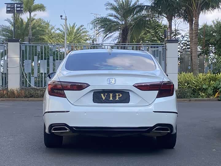 Фото 8 - Honda Inspire