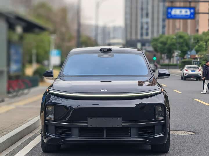 Фото 2 - LiXiang L9