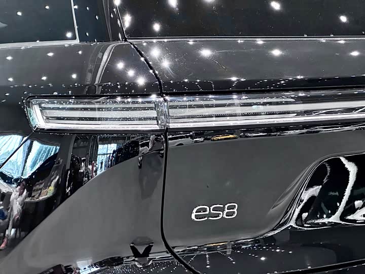 Фото 6 - Nio ES8