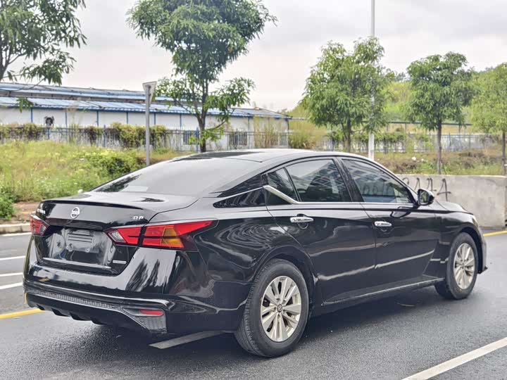 Фото 5 - Nissan Teana