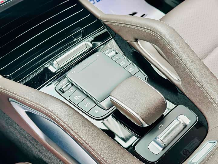 Фото 9 - Mercedes-Benz GLS-Class