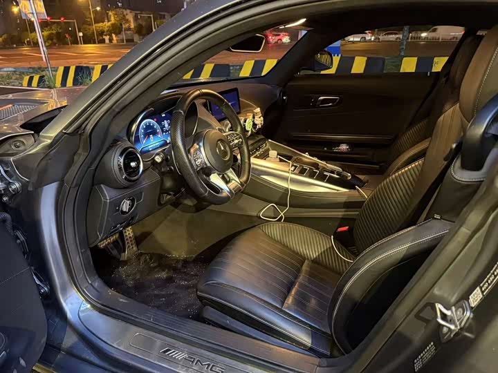 Фото 5 - Mercedes-Benz AMG GT