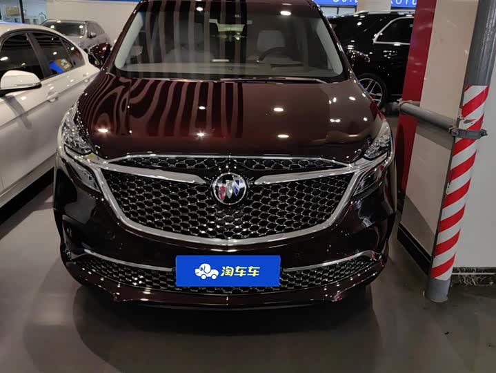 Фото 2 - Buick GL8 ES