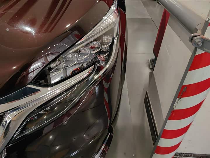 Фото 5 - Buick GL8 ES