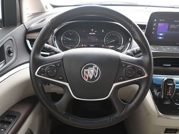 Фото 8 - Buick GL8 ES