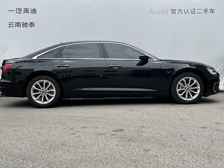 Фото 6 - Audi A6L