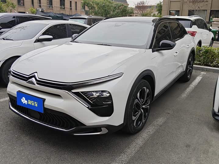 Фото 1 - Citroen C5 X