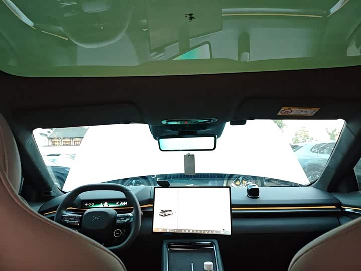 Фото 9 - XPeng P7