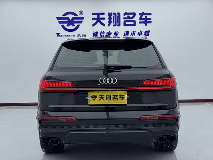 Фото 5 - Audi Q7