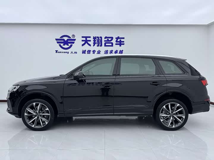 Фото 7 - Audi Q7