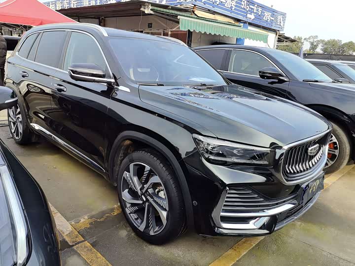 Фото 3 - Geely Monjaro