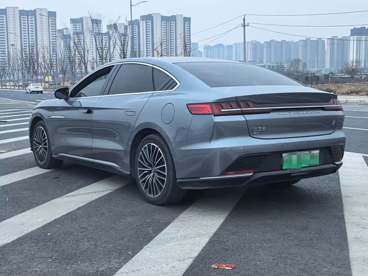 Фото 9 - BYD Han