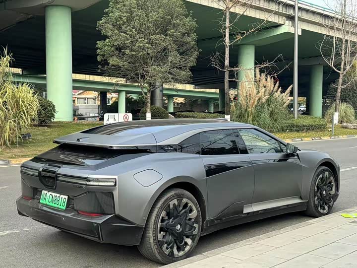 Фото 3 - HiPhi Z