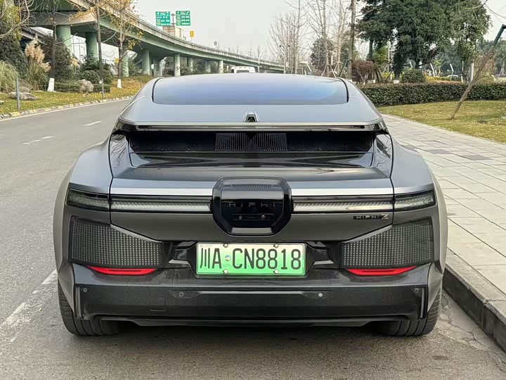 Фото 4 - HiPhi Z