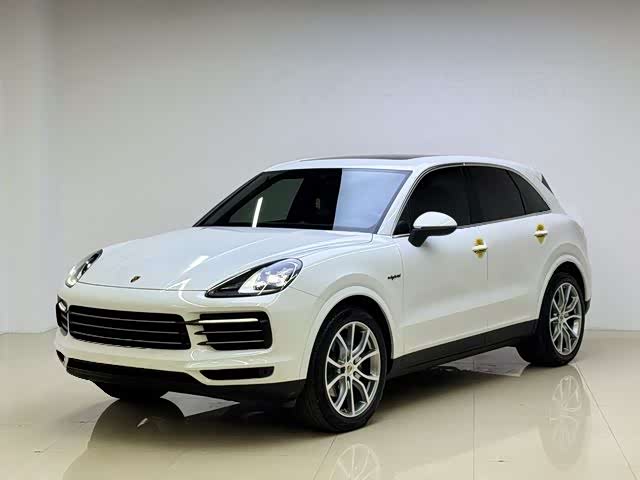 Фото 2 - Porsche Cayenne Hybrid
