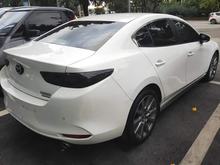 Фото 3 - Mazda 3 (Axela)