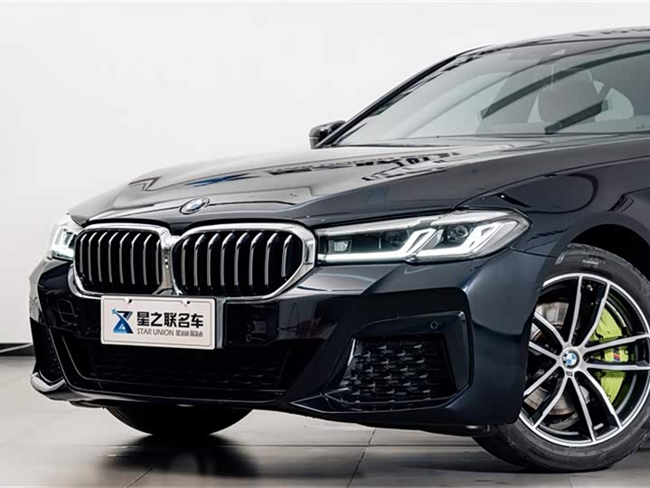 Фото 3 - BMW 5 Series