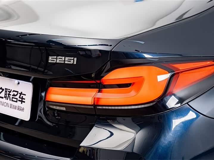 Фото 9 - BMW 5 Series