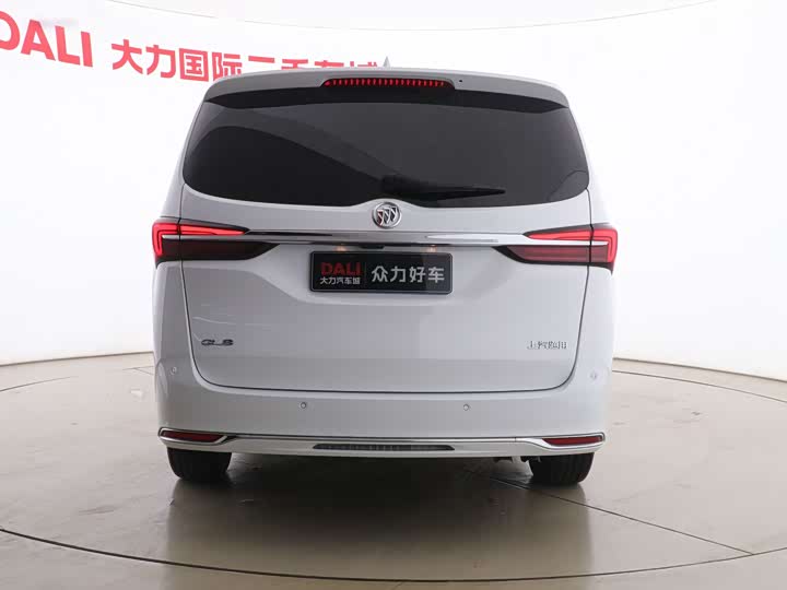 Фото 7 - Buick GL8 ES