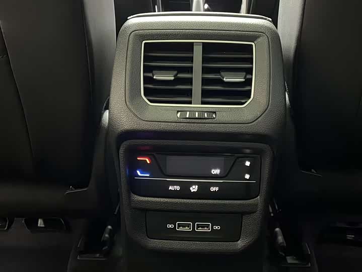 Фото 8 - Volkswagen Tayron