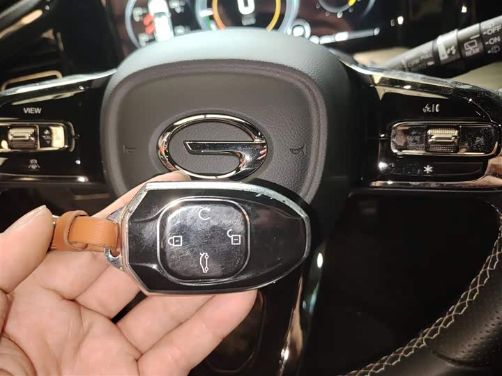 Фото 9 - GAC Trumpchi GS8