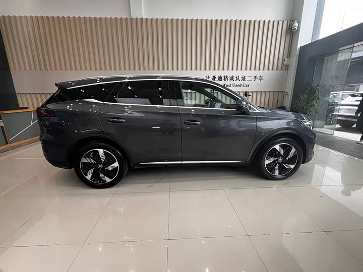 Фото 4 - BYD Tang Hybrid/EV