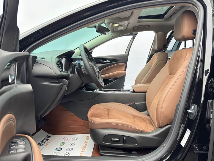 Фото 9 - Buick Regal