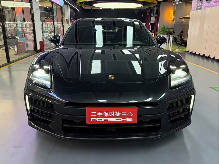 Фото 2 - Porsche Panamera
