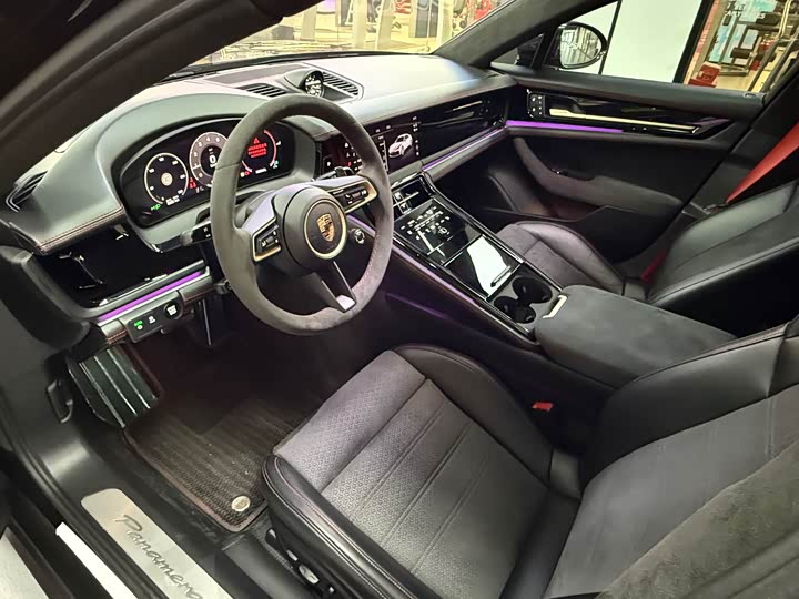 Фото 8 - Porsche Panamera
