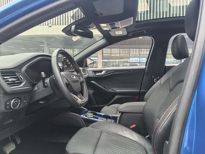 Фото 5 - Ford Focus