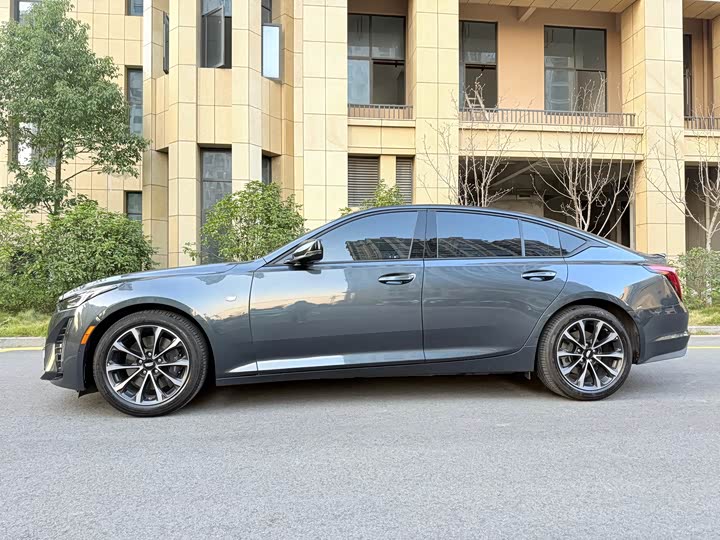 Фото 6 - Cadillac CT5