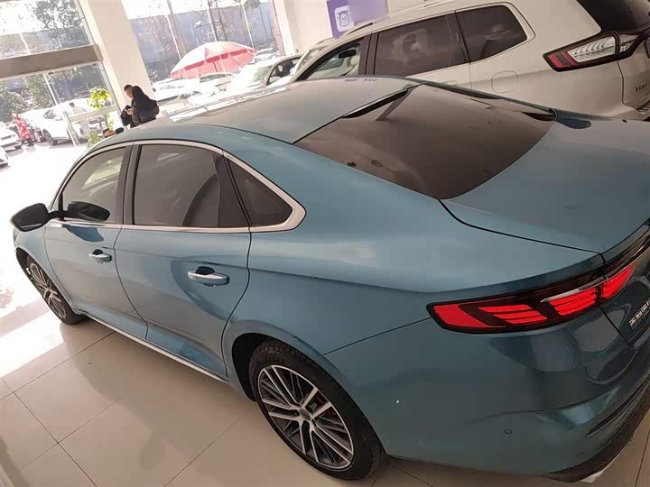 Фото 5 - Geely Preface