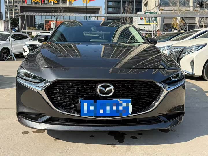 Photo 2 - Mazda 3 (Axela)