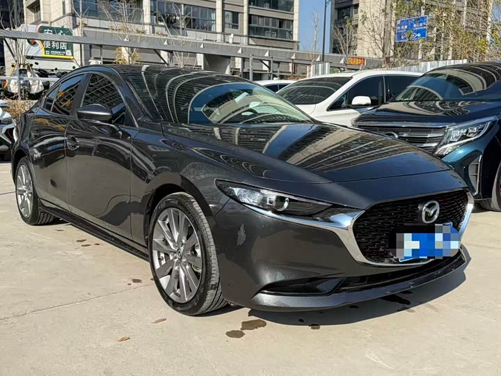 Photo 3 - Mazda 3 (Axela)