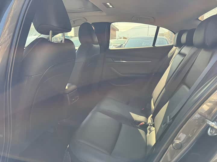 Photo 5 - Mazda 3 (Axela)