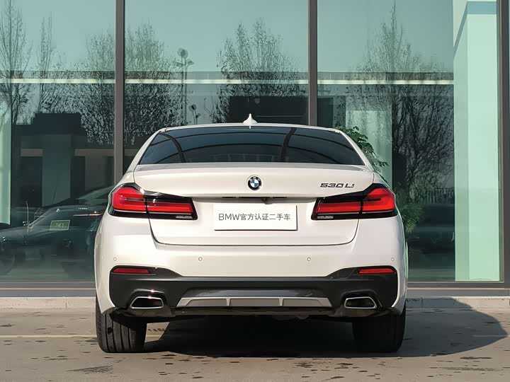 Фото 6 - BMW 5 Series