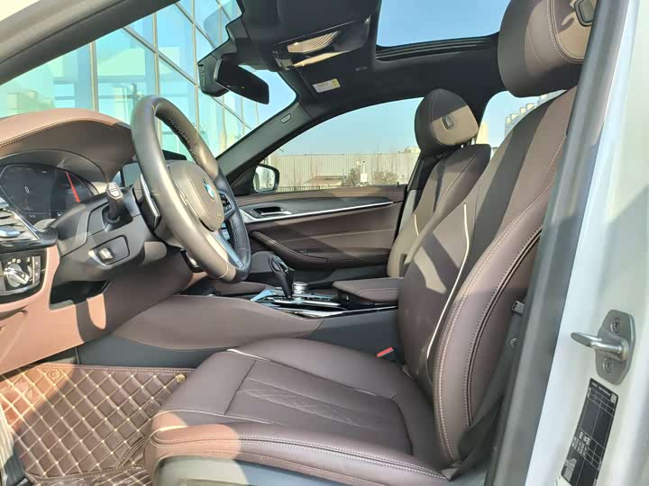 Фото 8 - BMW 5 Series